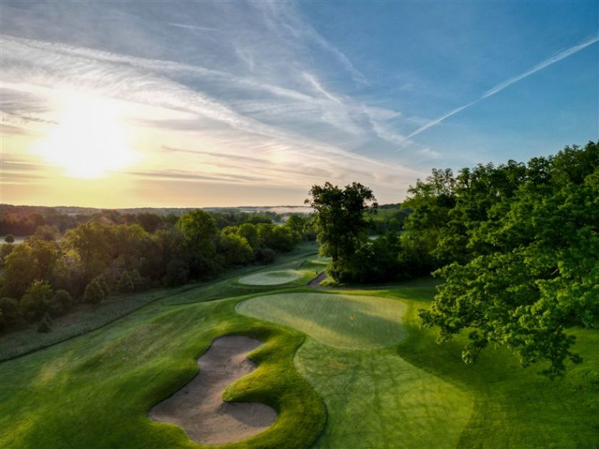 Como Crossings Hole 1 at Hawk's View Golf Club in Lake Geneva, WI